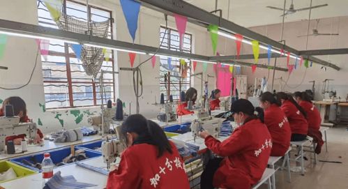 武漢校服廠疫情后轉(zhuǎn)做jk制服訂單暴漲 買家中有兩成上班族